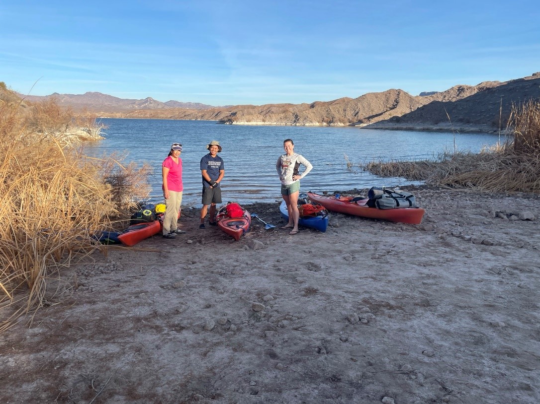 Кемпинг — в нескольких милях к югу от Нельсонс-Лэндинга.