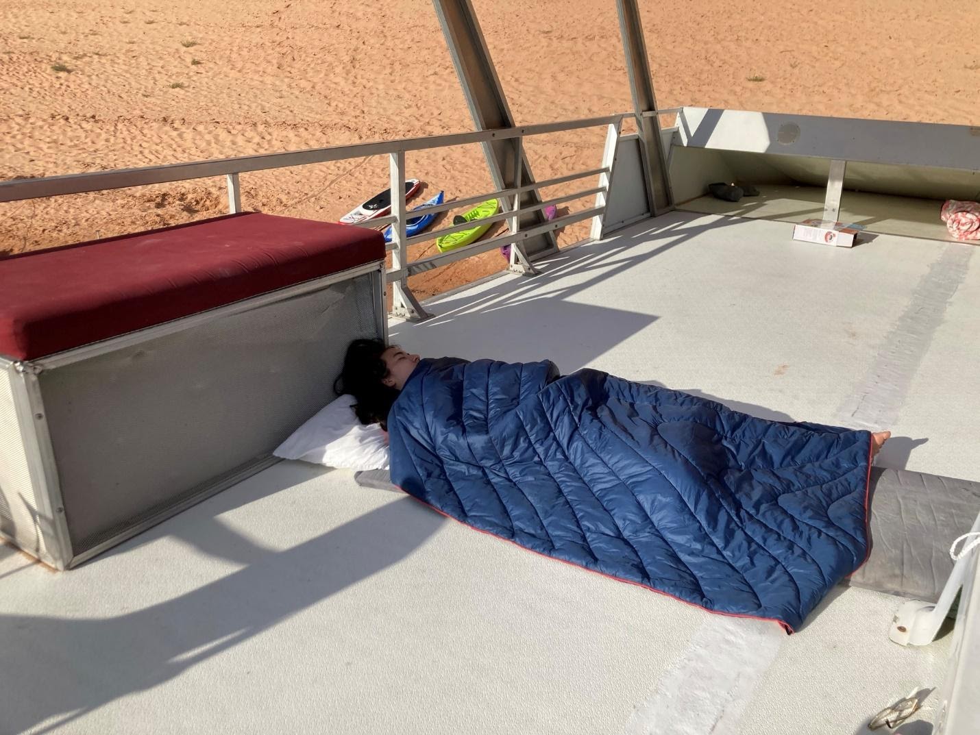 Спать под звездным небом