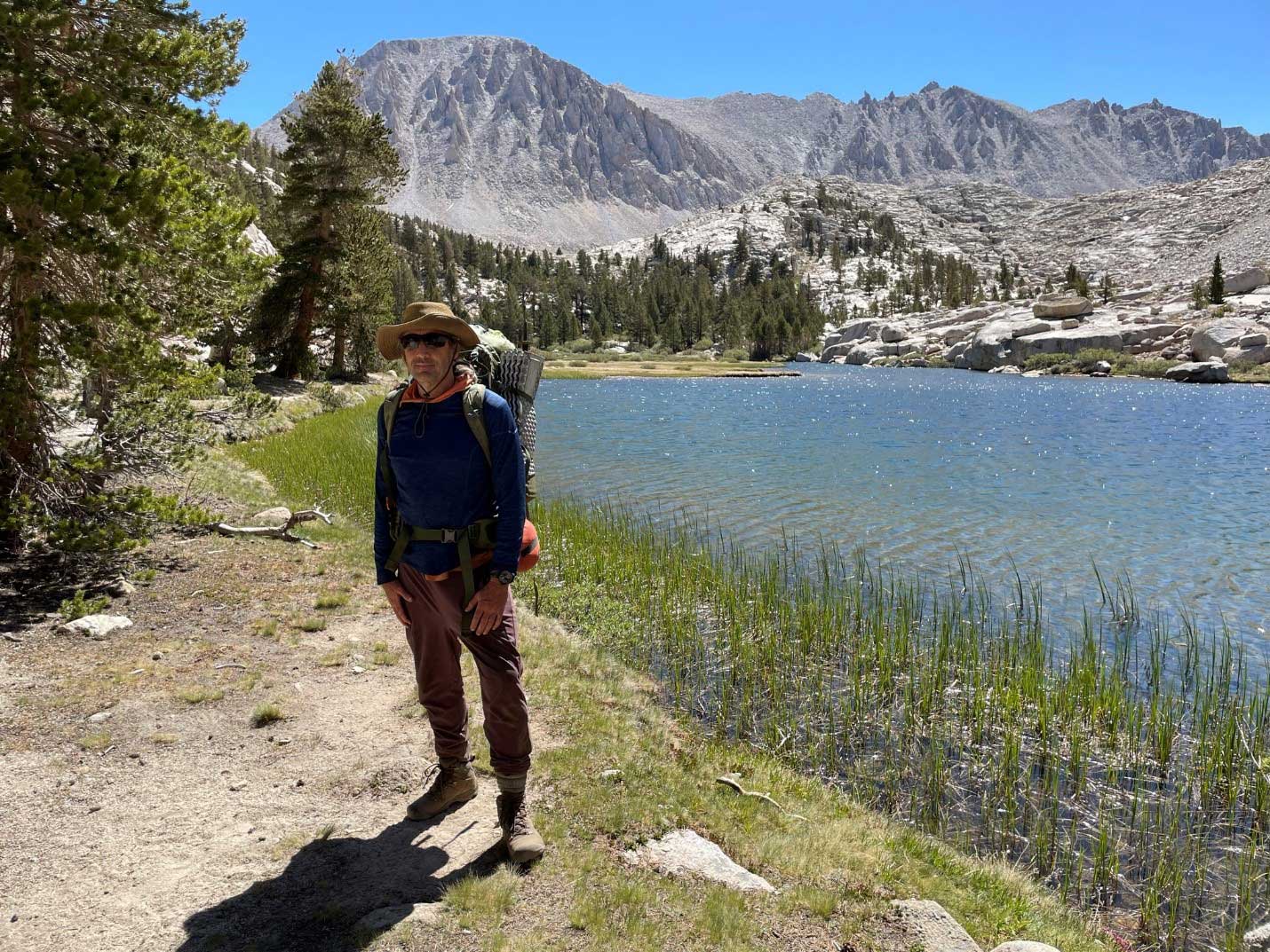 горное озеро