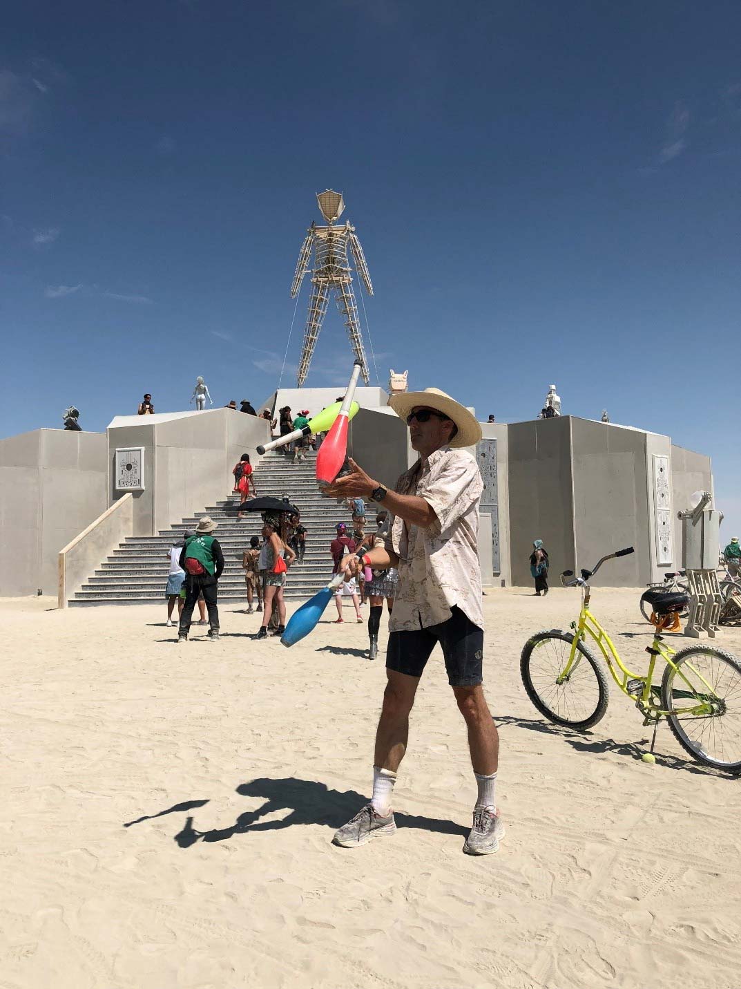 желтые велосипеды